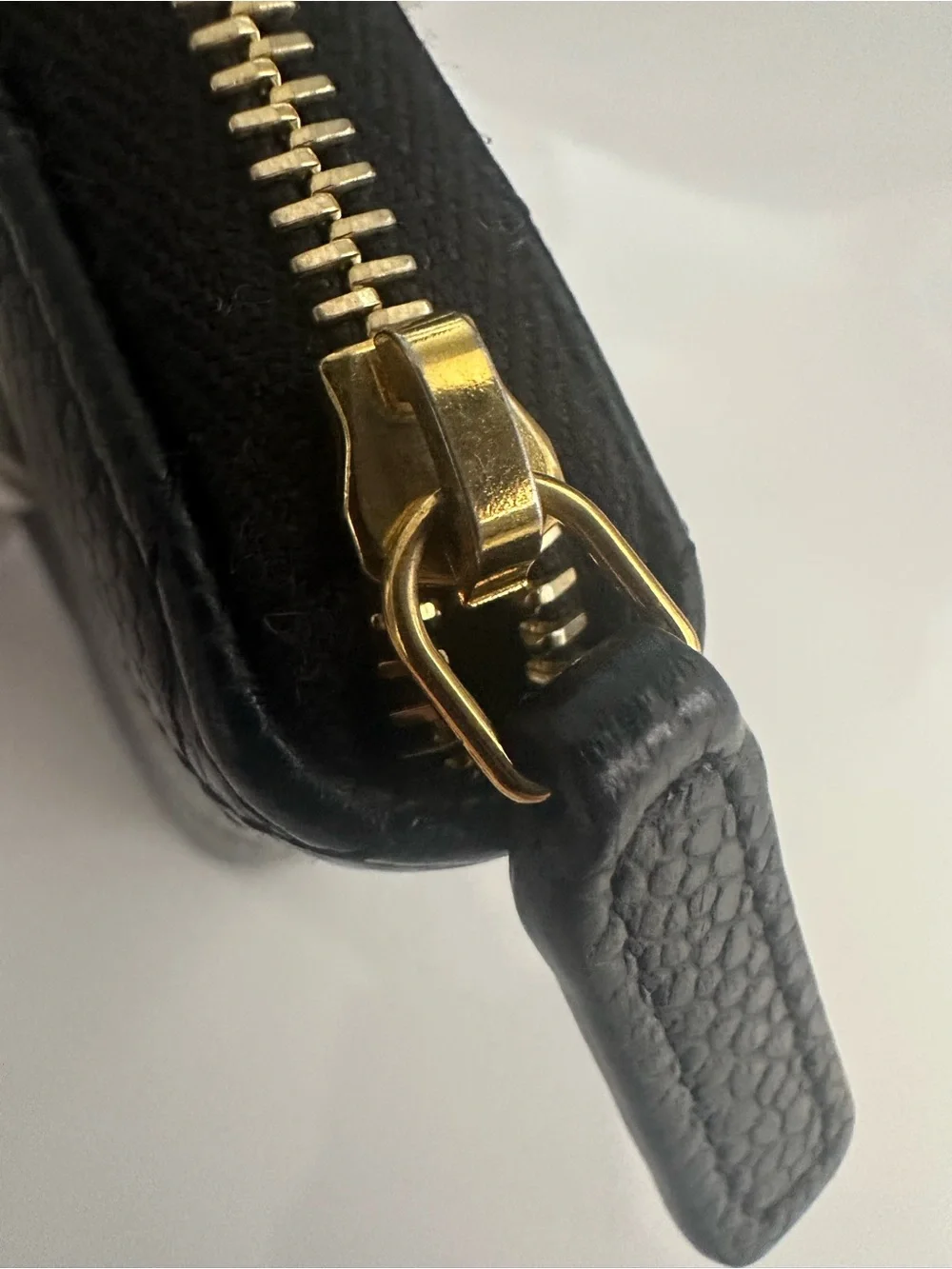 CHANEL 31-Series Black Caviar Quilted Zip Coin Purse Card Holder GHW